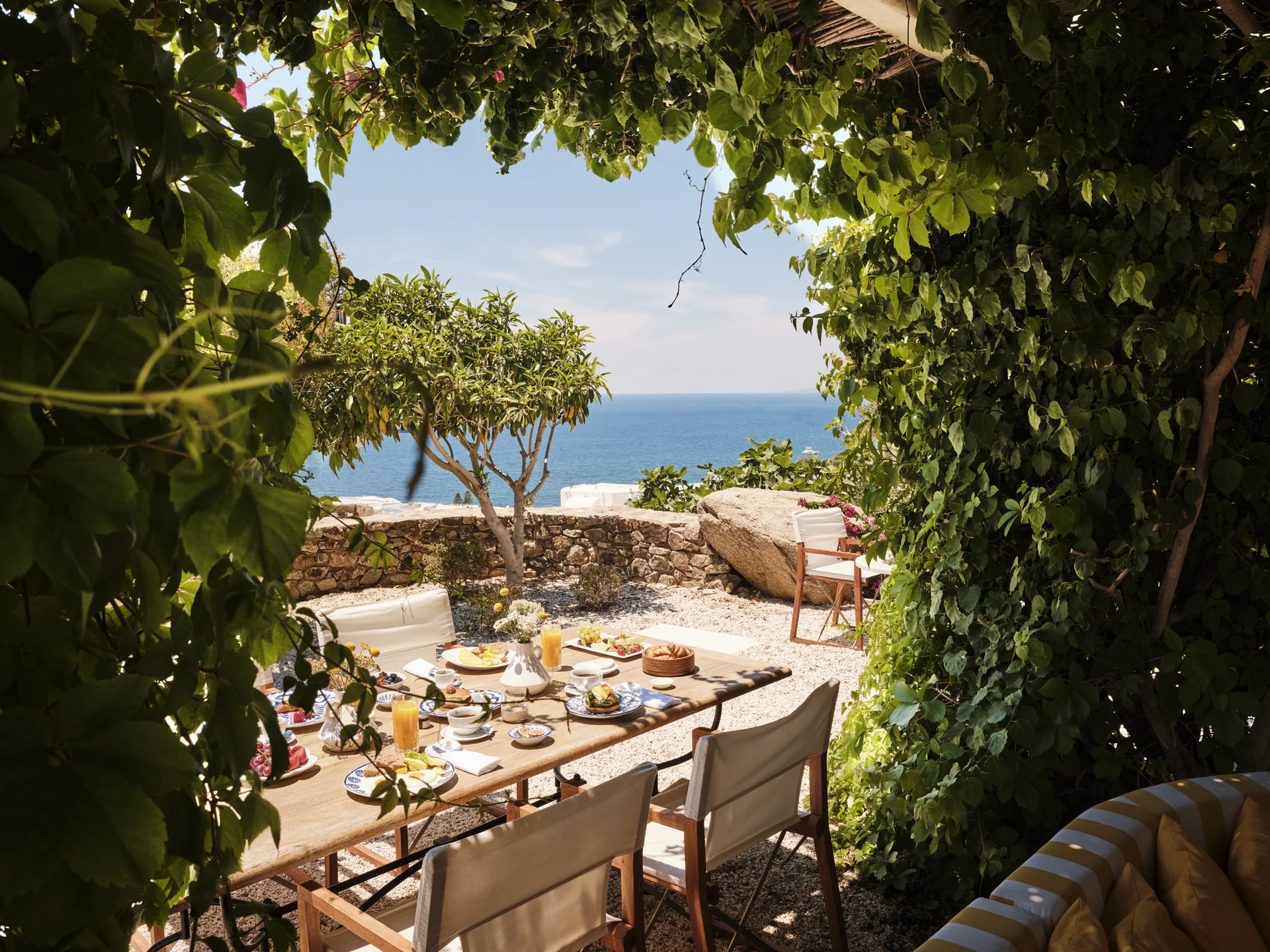 Belvedere garden dining