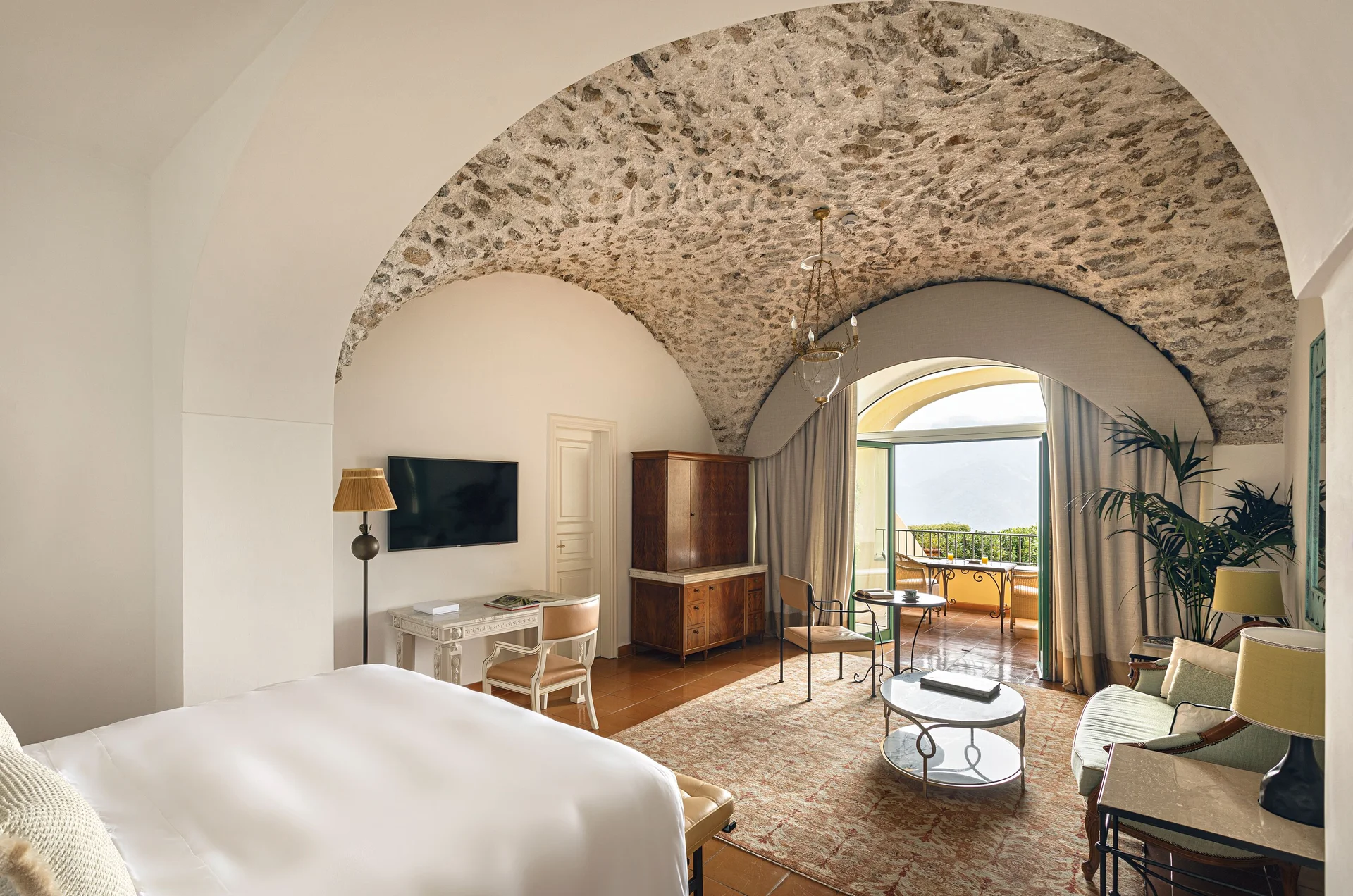 Caruso bedroom