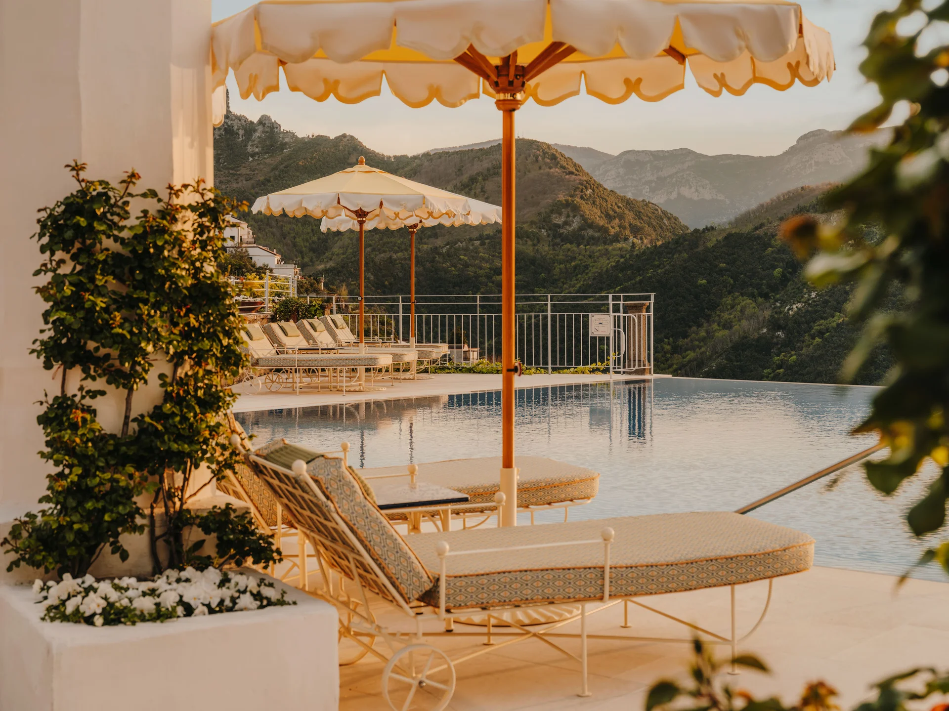 Caruso infinity pool