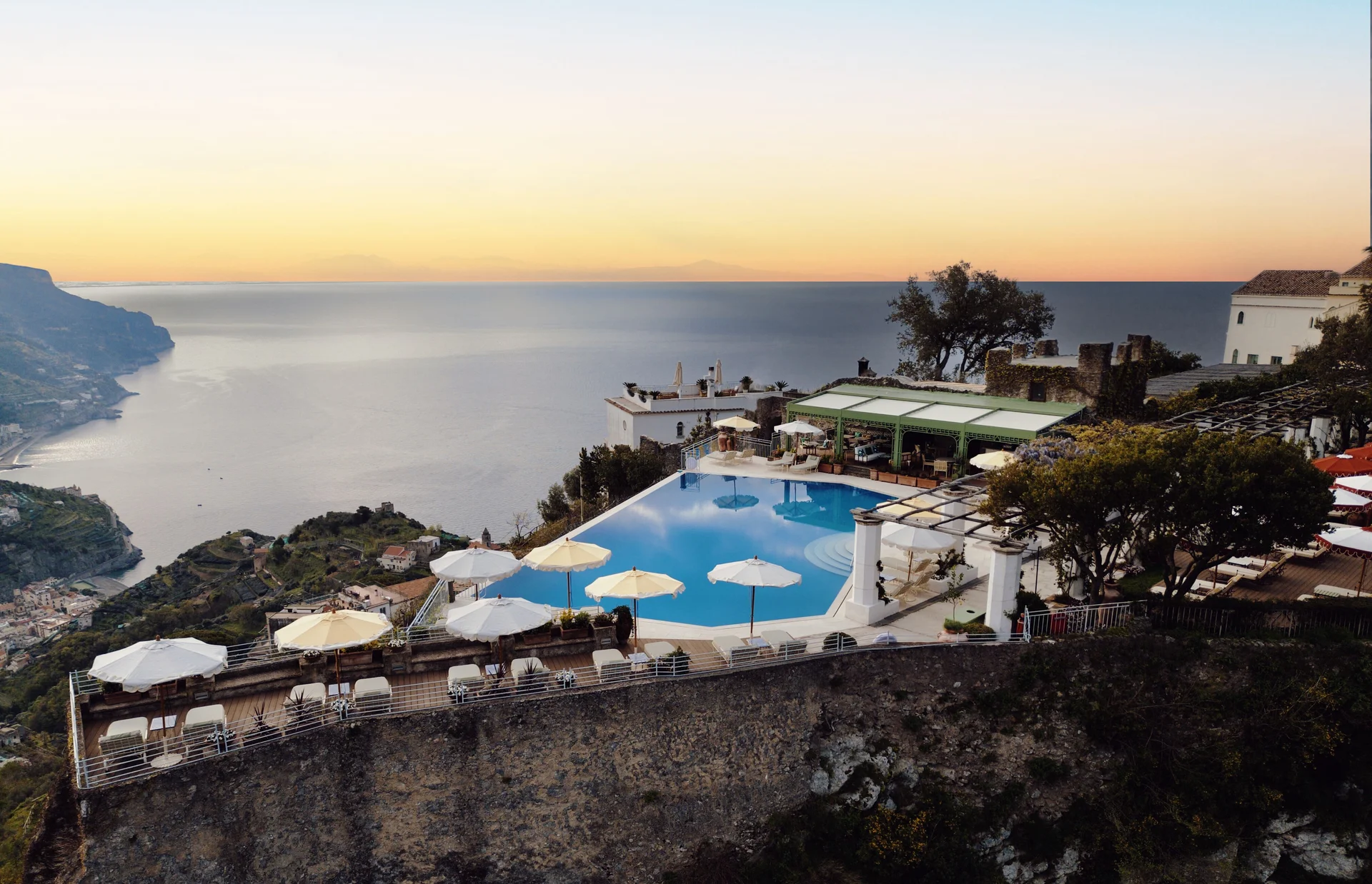 Caruso pool view