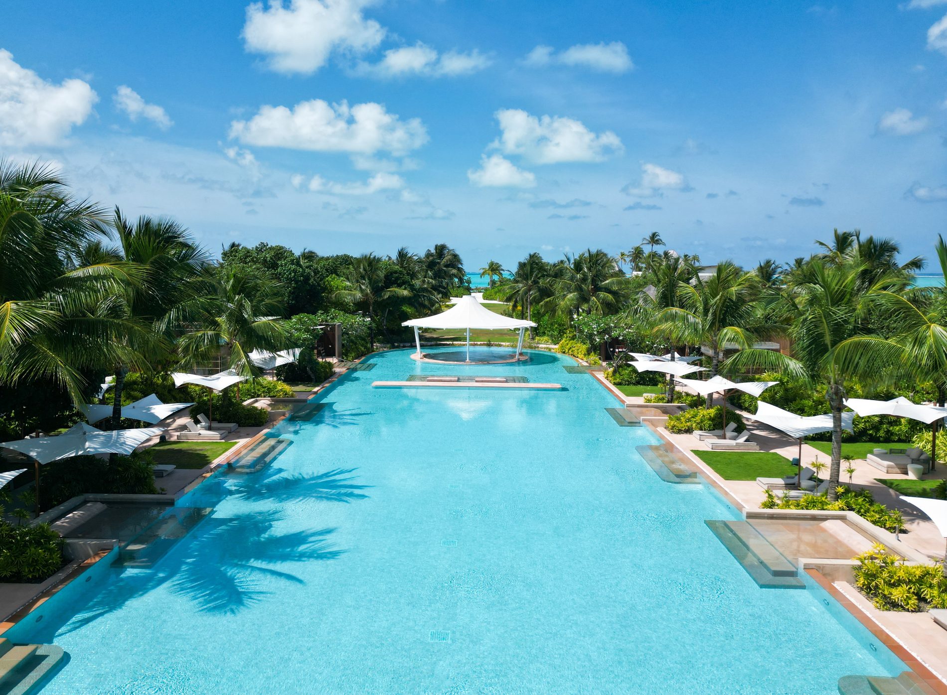 One of the largest pools in the Maldives, Kuda Villingili