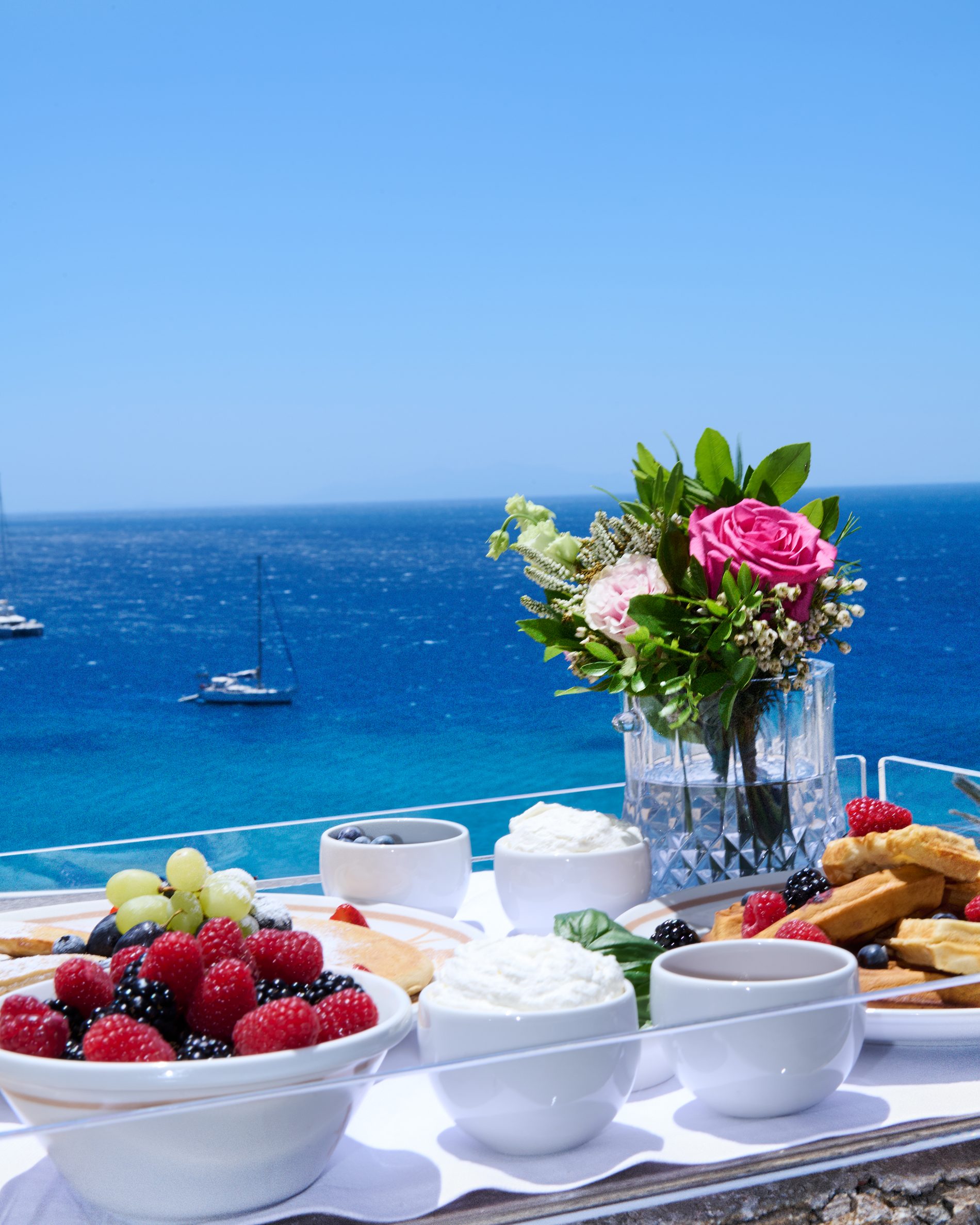 Breakfast with sea view, Santa Marina Mykonos