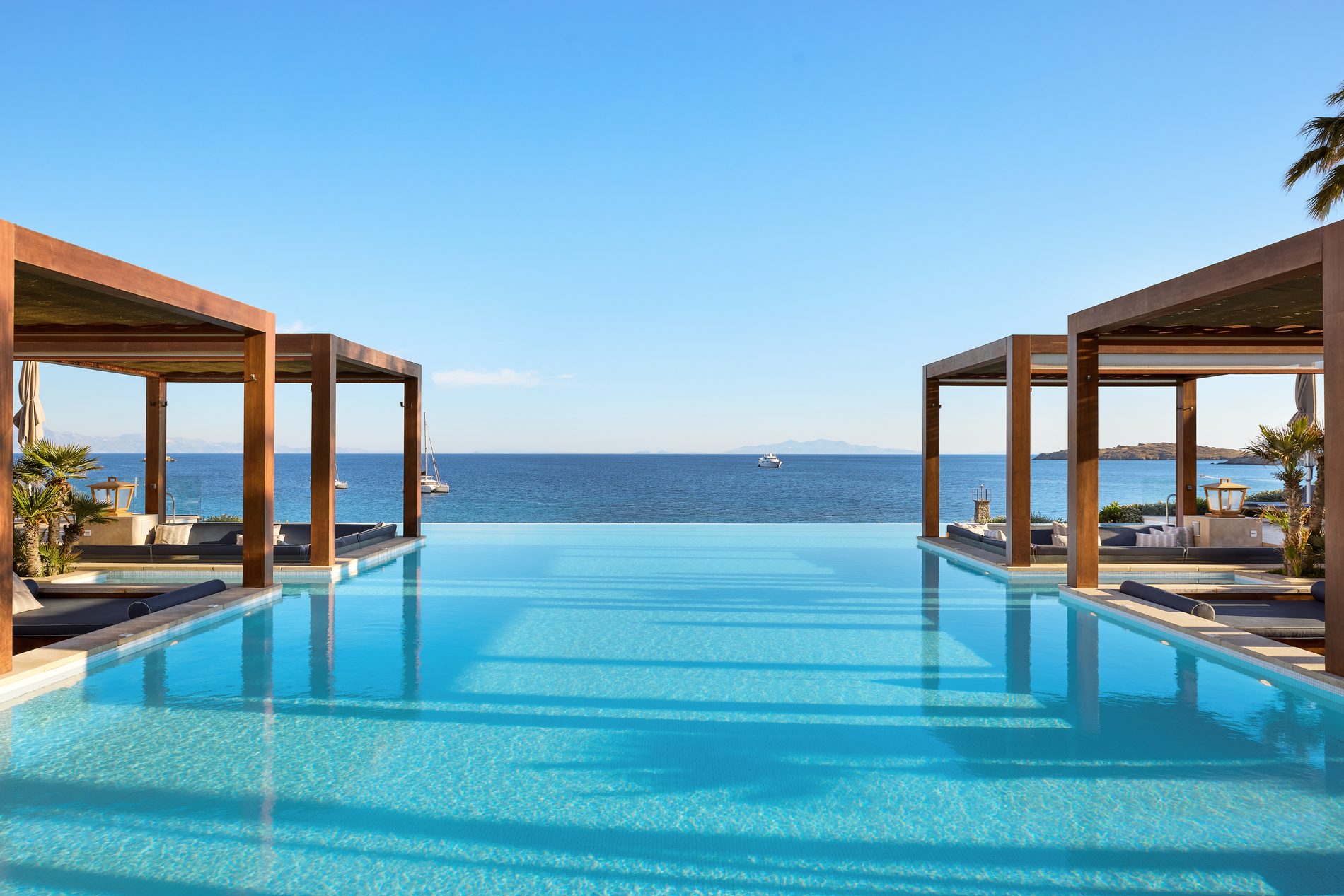 Oasis Pool with sea view, Santa Marina Mykonos