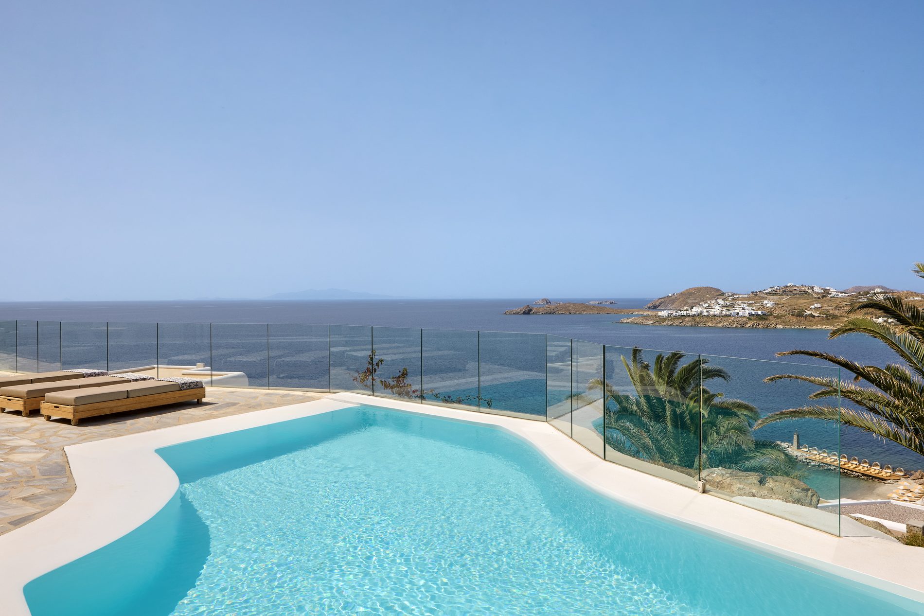 Villa Lapis Lazuli infinity pool, Santa Marina Mykonos