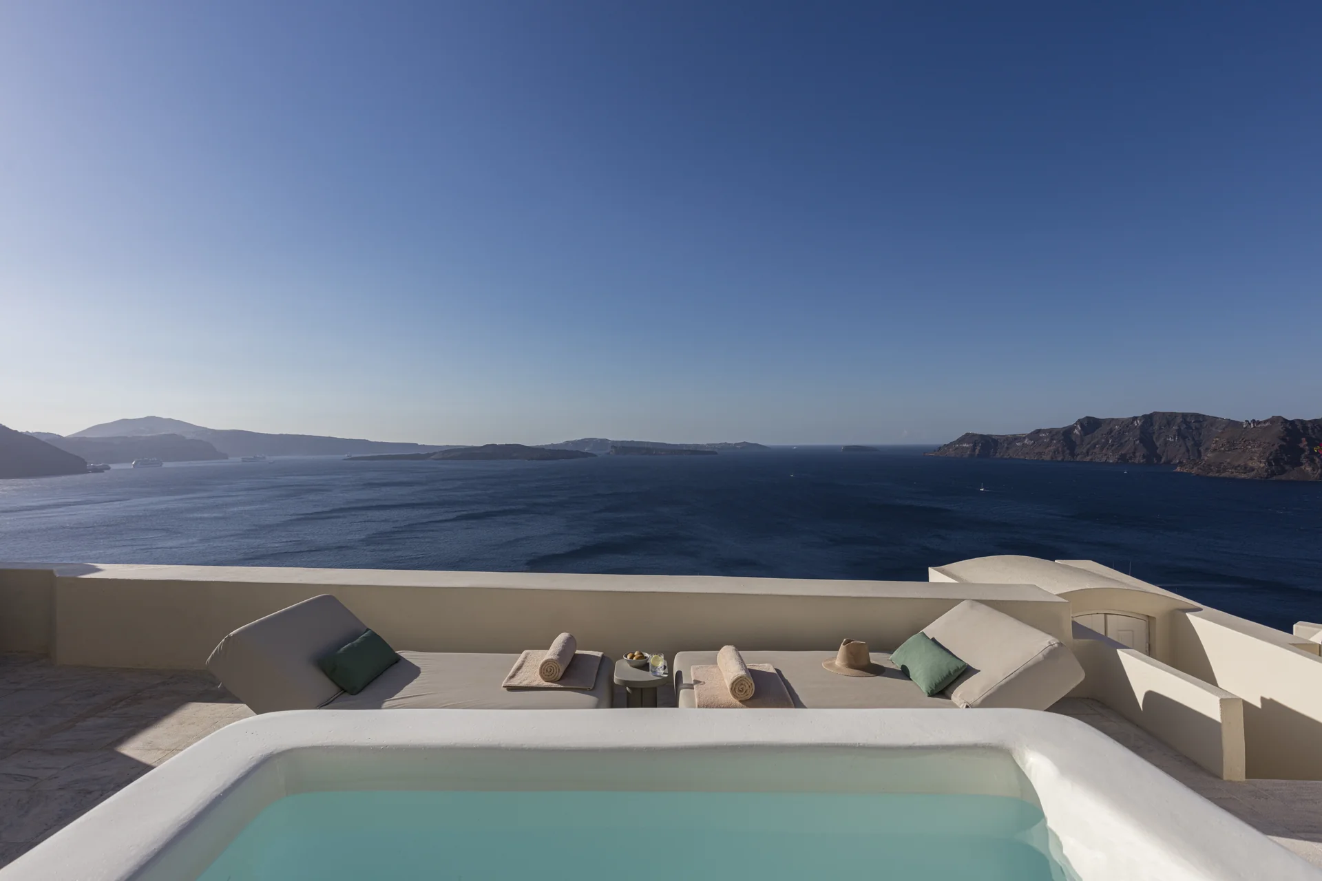Honeymoon Suite